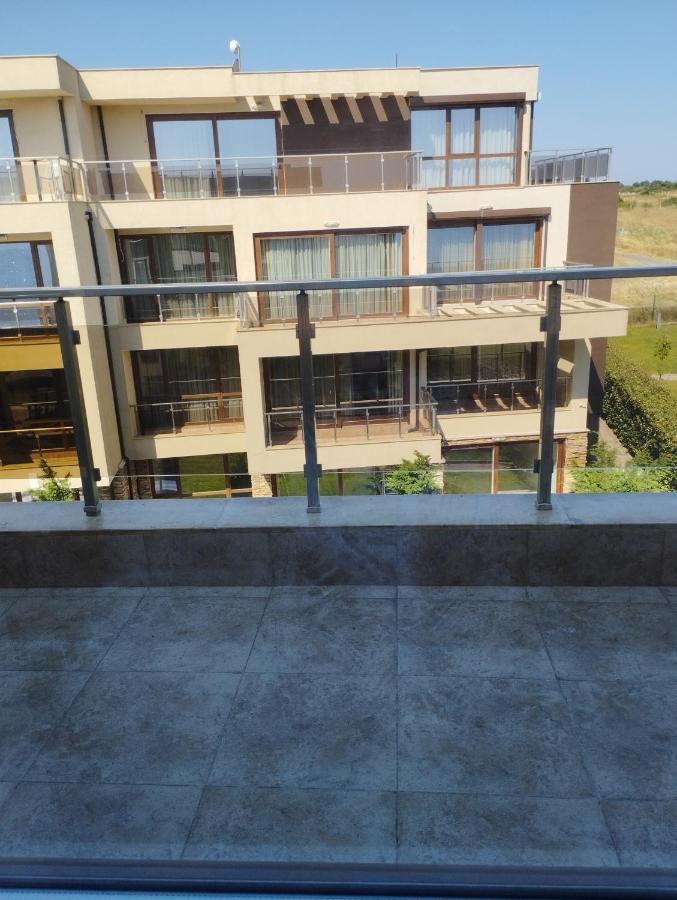 Swan Bay Complex Lägenhet Tjernomorets Exteriör bild